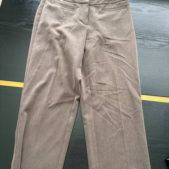 Liz Claiborne "Audra" Pants Size 4P Brown EUC - Picture 5 of 8